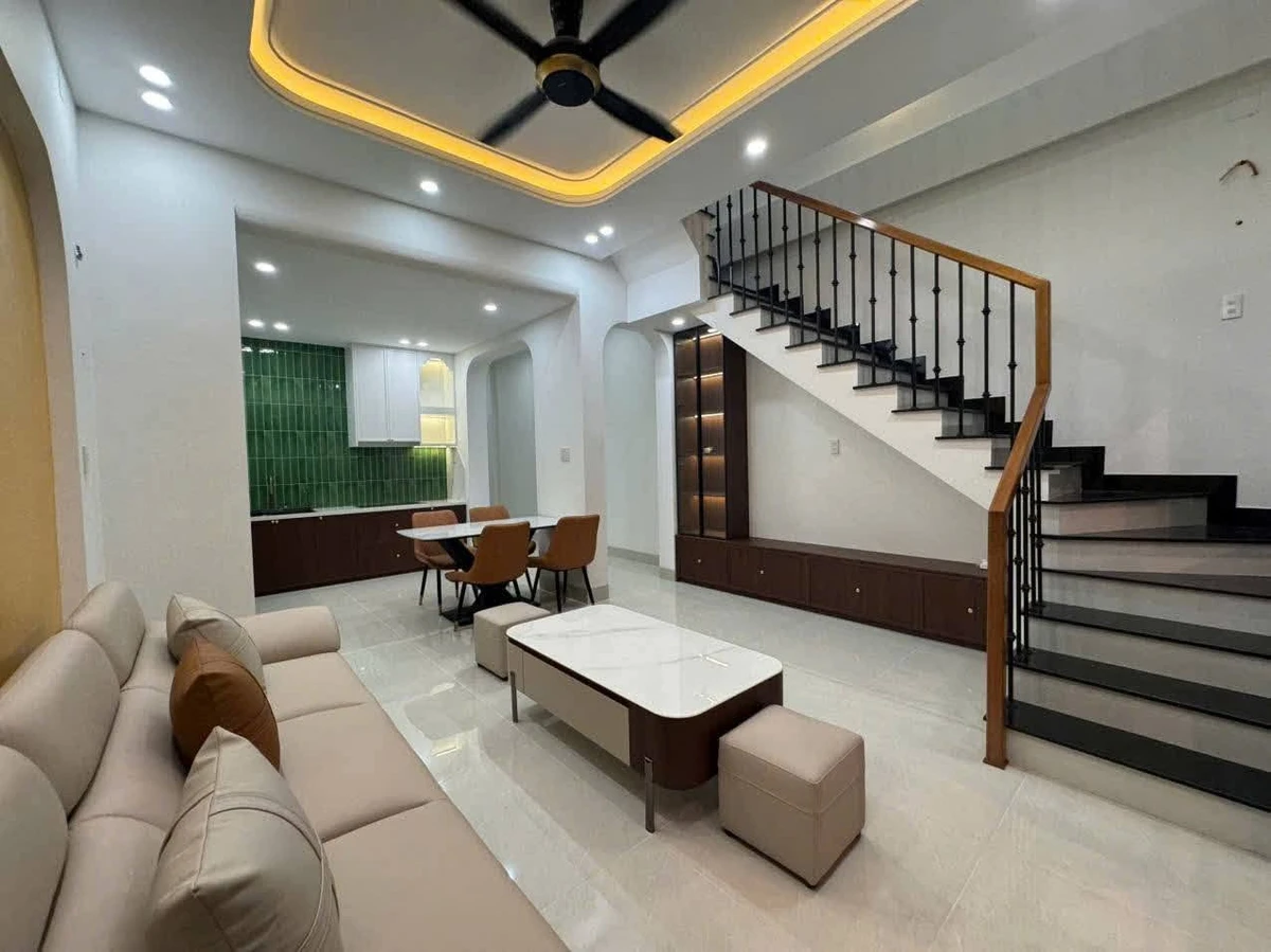 Nhà 2 tầng 100m² gần công viên, Thừa Thiên Huế - Ảnh 1