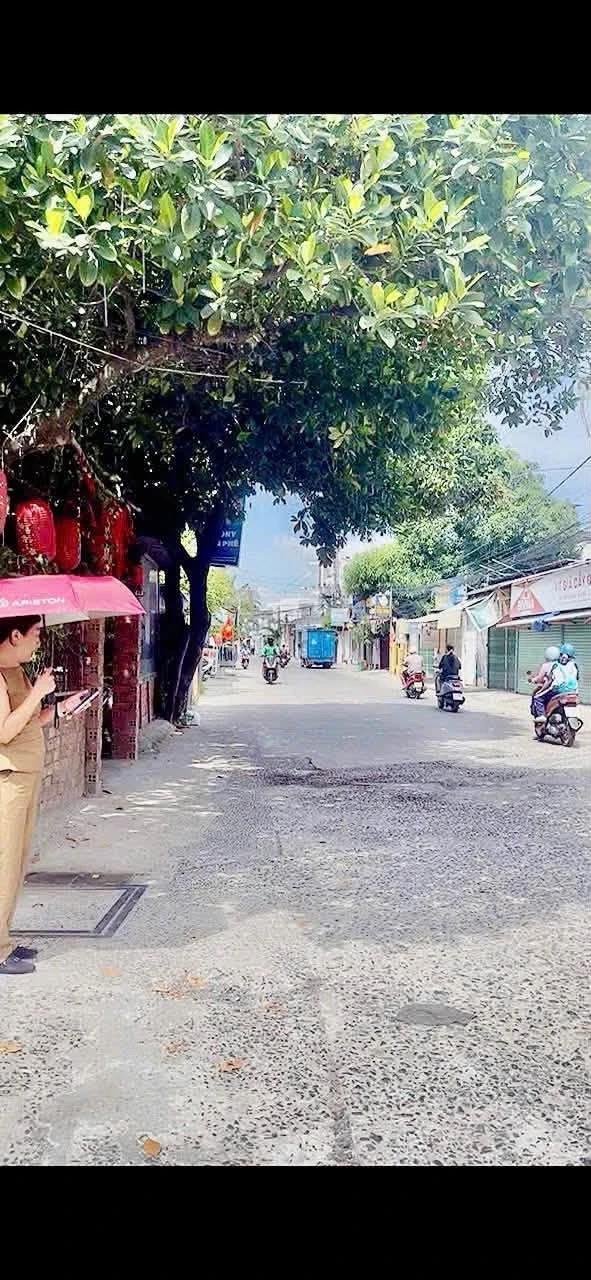 Bán nhà Vĩnh Ngọc Nha Trang, 76.4m², 3PN, 1 tỷ 990 triệu - Ảnh 1