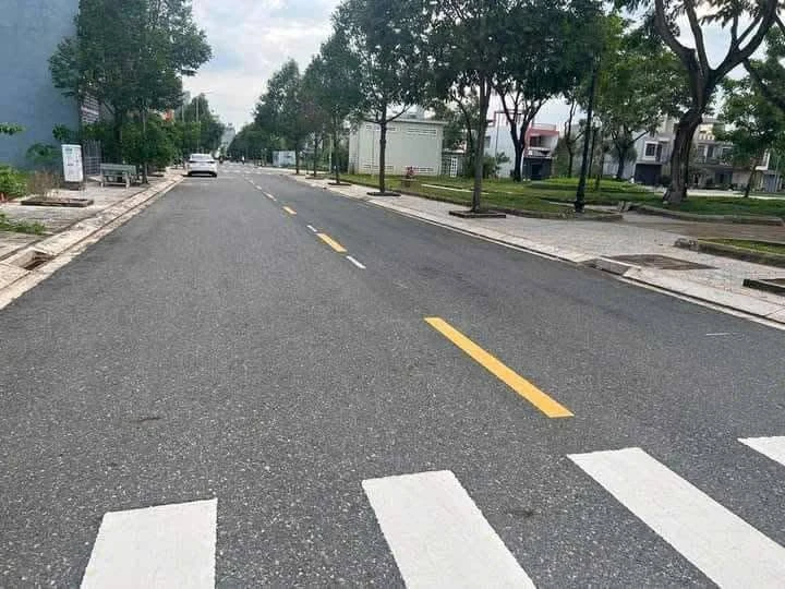 Bán lô đất 95m² mặt công viên Phường Bà Rịa 3 tỷ 600 triệu - Ảnh 1