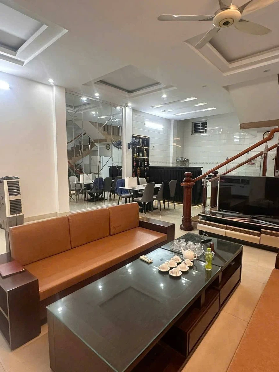 Bán nhà 3 tầng 176m² 3PN Đông Bắc Ga - Ảnh thu nhỏ 2