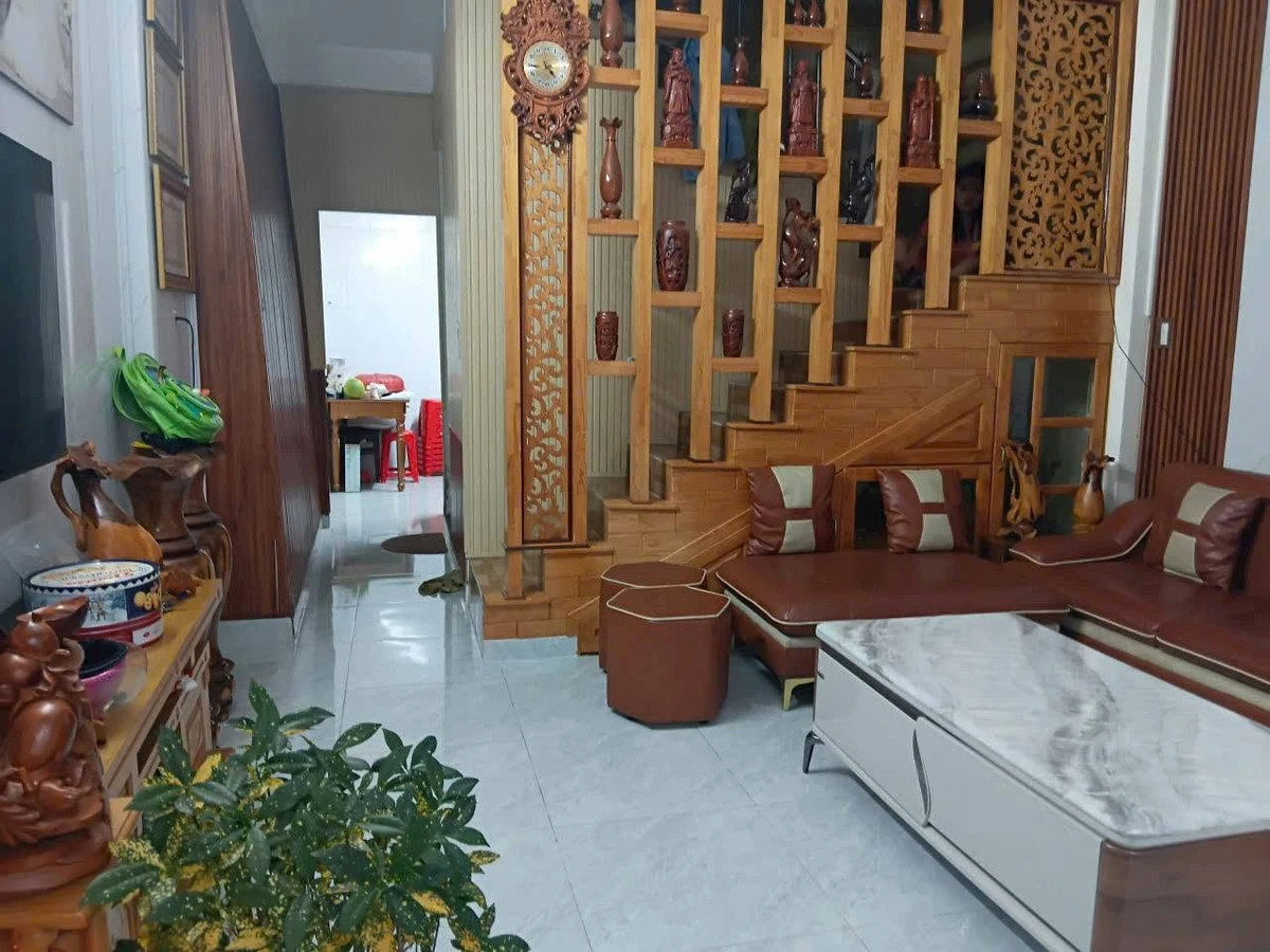 Bán nhà 85m² 3 phòng ngủ Đà Lạt 3,35 tỷ - Ảnh thu nhỏ 2