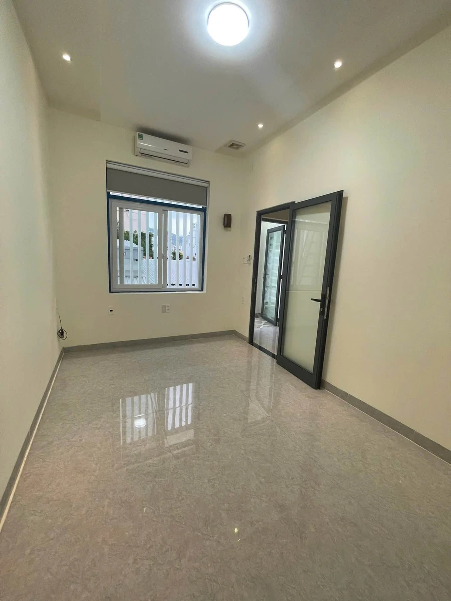 Bán nhà phố 42,6m2 hẻm Củ Chi, Bắc Nha Trang, cách biển Hòn Chồng 300m, giá 3,9 tỷ - Ảnh thu nhỏ 5