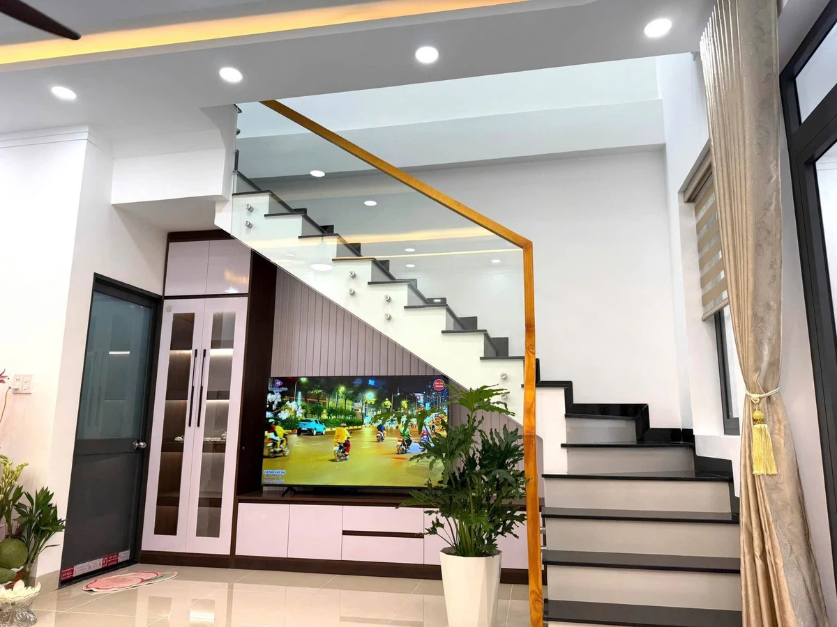 Bán nhà 3PN 70m2 hẻm Trần Quý Cáp 3 tỷ 280 - Ảnh thu nhỏ 2