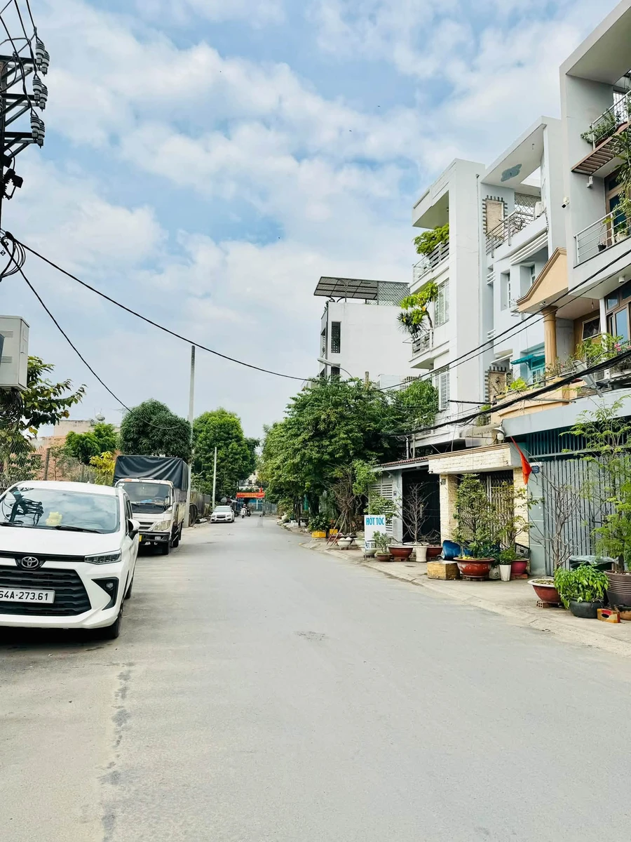 Bán nhà 3PN 1 trệt 2 lầu 32m2 gần công viên Làng Hoa, Phường 8, Gò Vấp, giá 5,38 tỷ - Ảnh thu nhỏ 3