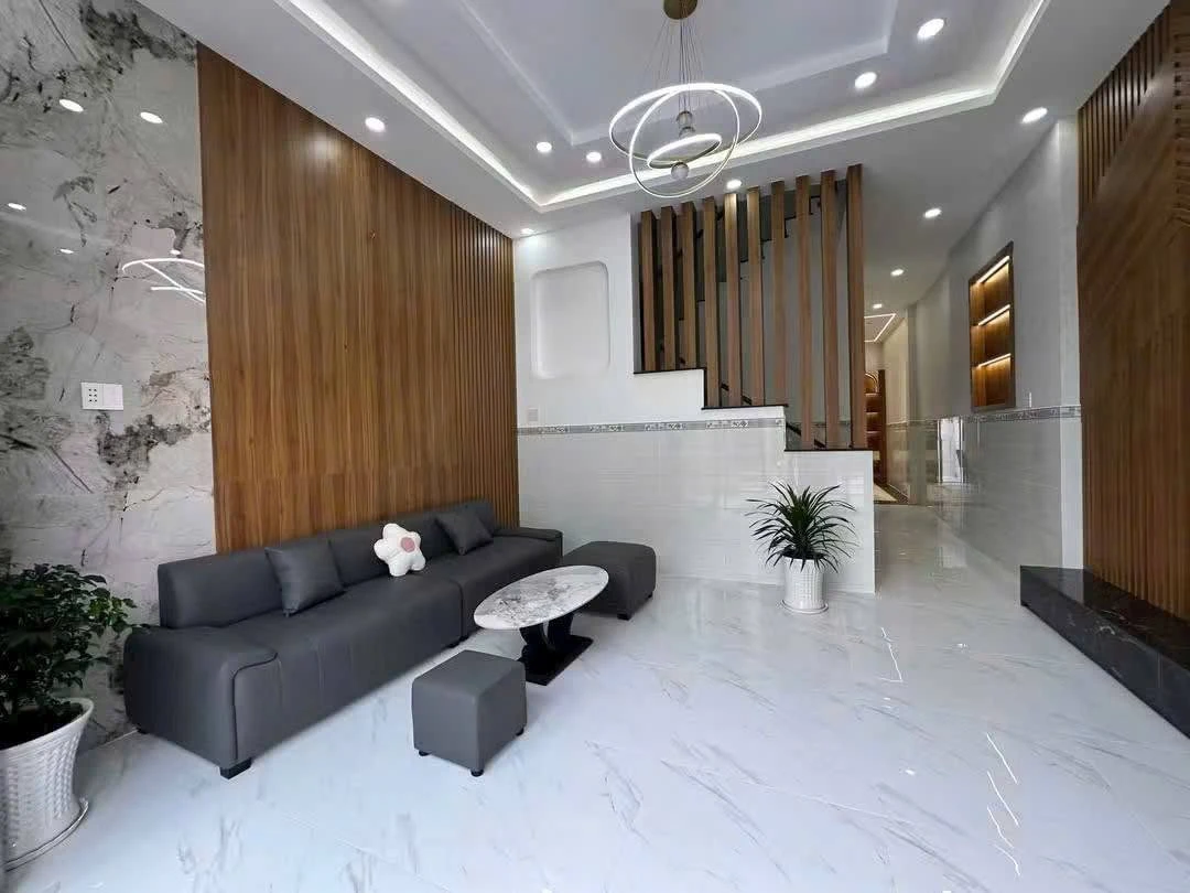 Bán nhà 100m² 4 phòng ngủ gần chợ Bình Chánh 4,3 tỷ - Ảnh thu nhỏ 3