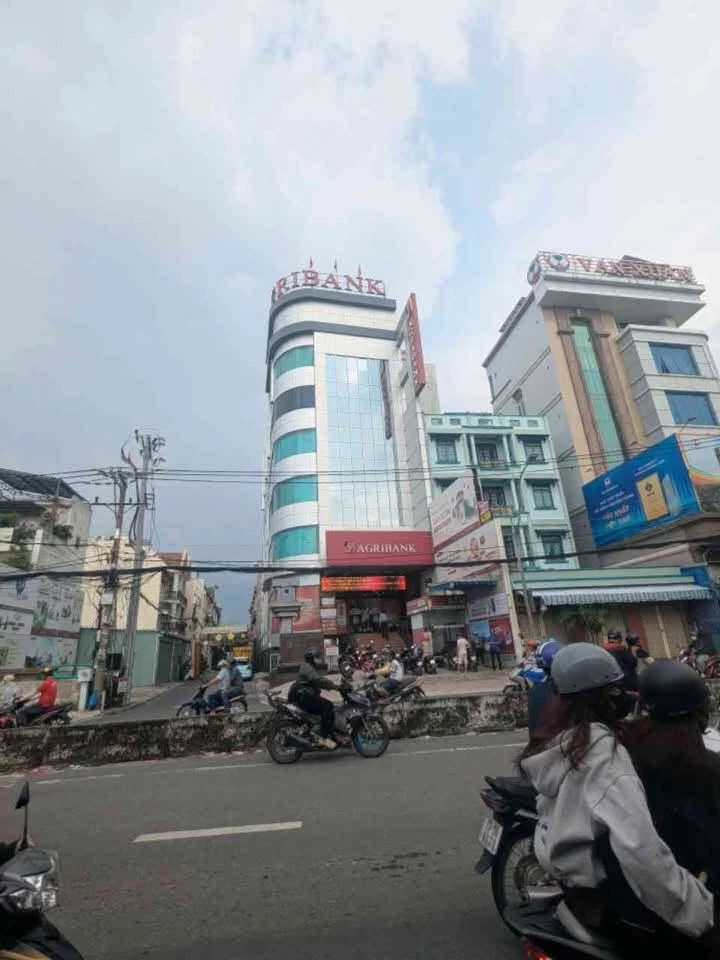 Bán nhà phố 4 tầng sát mặt tiền Hà Huy Giáp Quận 12, 60m² - Ảnh thu nhỏ 2
