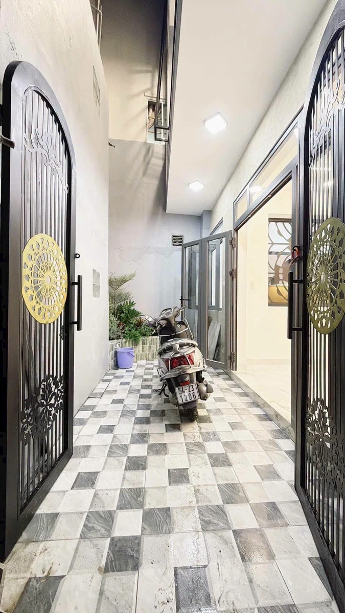 Bán nhà mới 3PN, 53m², Tôn Đản, Q.4 - 4,89 tỷ - Ảnh thu nhỏ 2