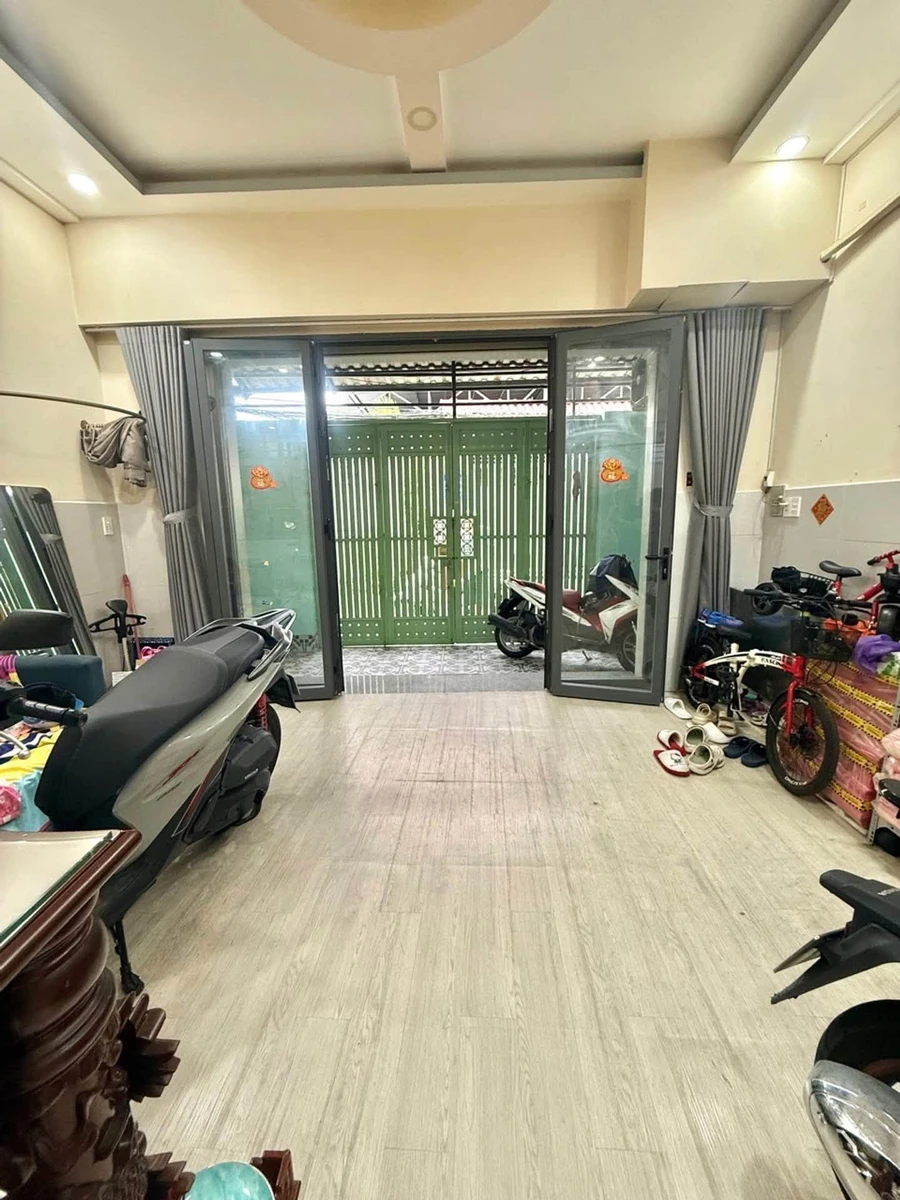 Bán nhà 4 tầng 60m2 kế Đầm Sen Quận 11 - Ảnh thu nhỏ 3