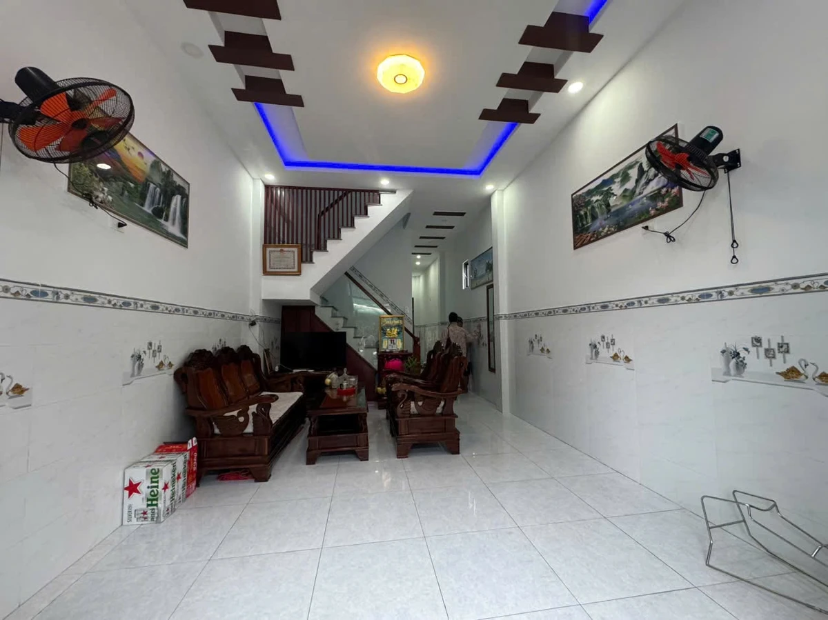 Bán nhà 2 tầng 3PN tại Vĩnh Thọ, Nha Trang, 52m², giá 7.7 tỷ - Ảnh 1