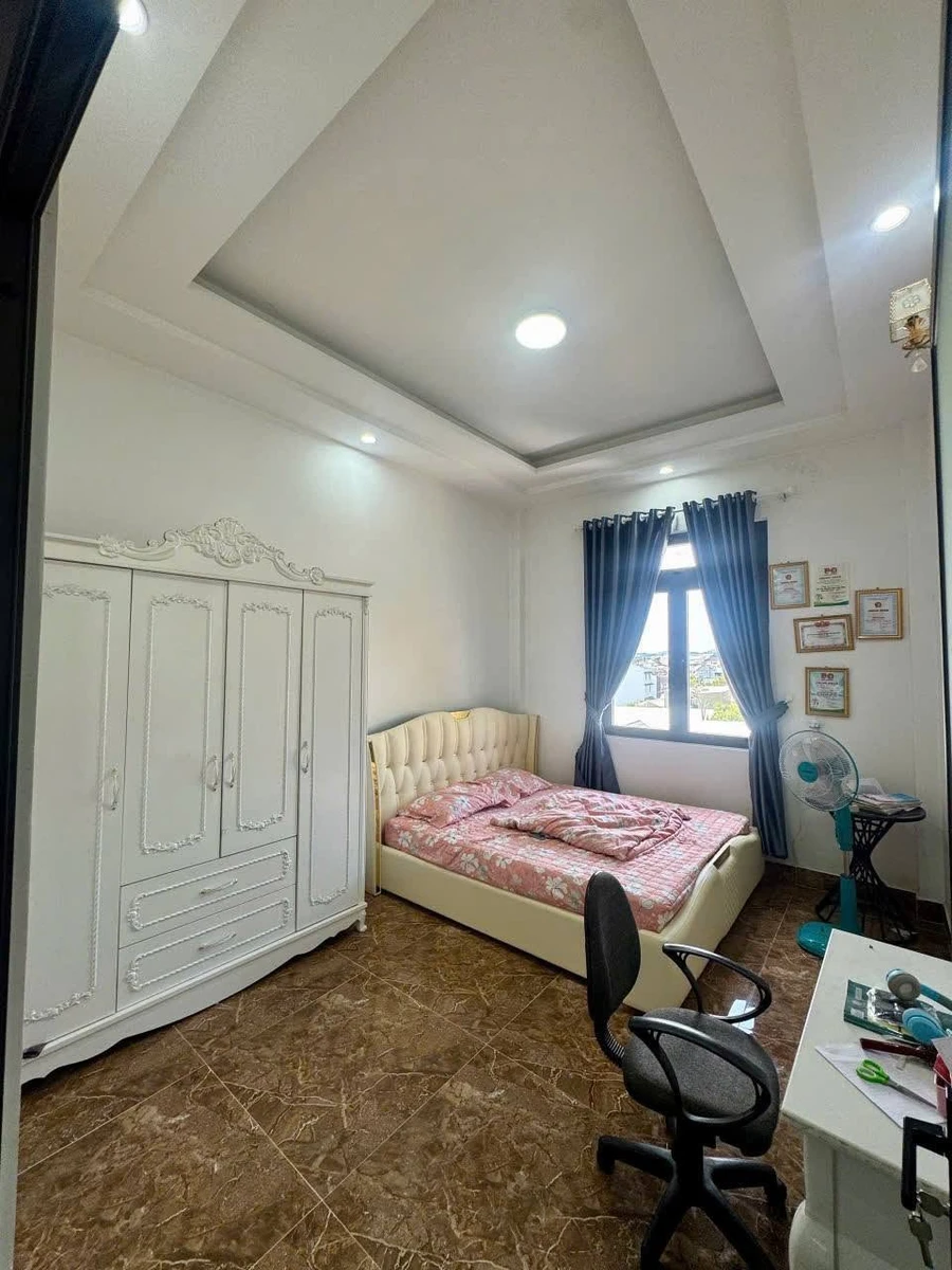 Bán villa mặt tiền đường nhựa Đà Lạt 267m2 - 9 tỷ 8 - Ảnh thu nhỏ 2