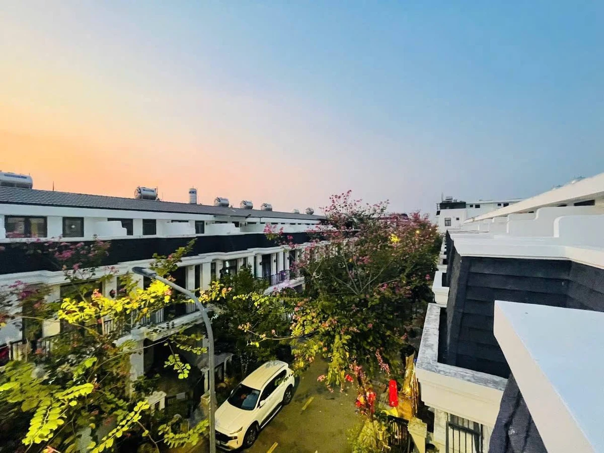 Bán nhà phố full nội thất 4x17,5m, 1 trệt 2 lầu, KDC Thắng Lợi Central Hill, Bến Lức, Long An - Ảnh thu nhỏ 3