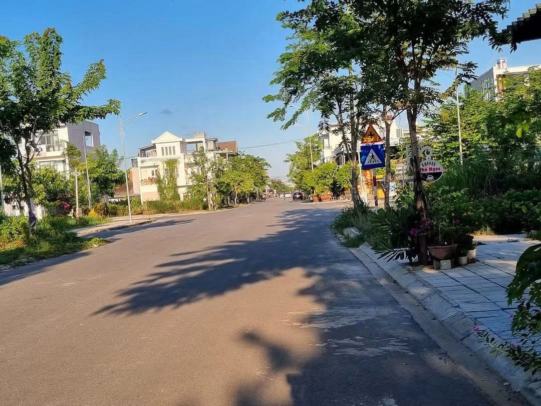 Bán nhà mặt tiền 8x16 (128m²) 3 PN tại Triệu Quang Phục - Ảnh 1