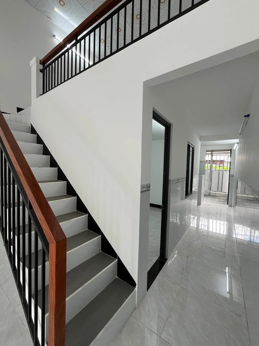 Bán nhà cấp 4 mặt tiền Nguyễn Tất Thành 62m² 2 PN 2tỷ690 - Ảnh thu nhỏ 2