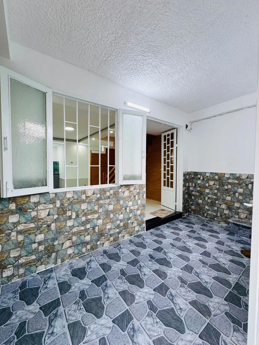 Bán nhà 1 trệt 1 lầu 2 PN Quận 1 gần Đà Lạt 40m2 - Ảnh thu nhỏ 2