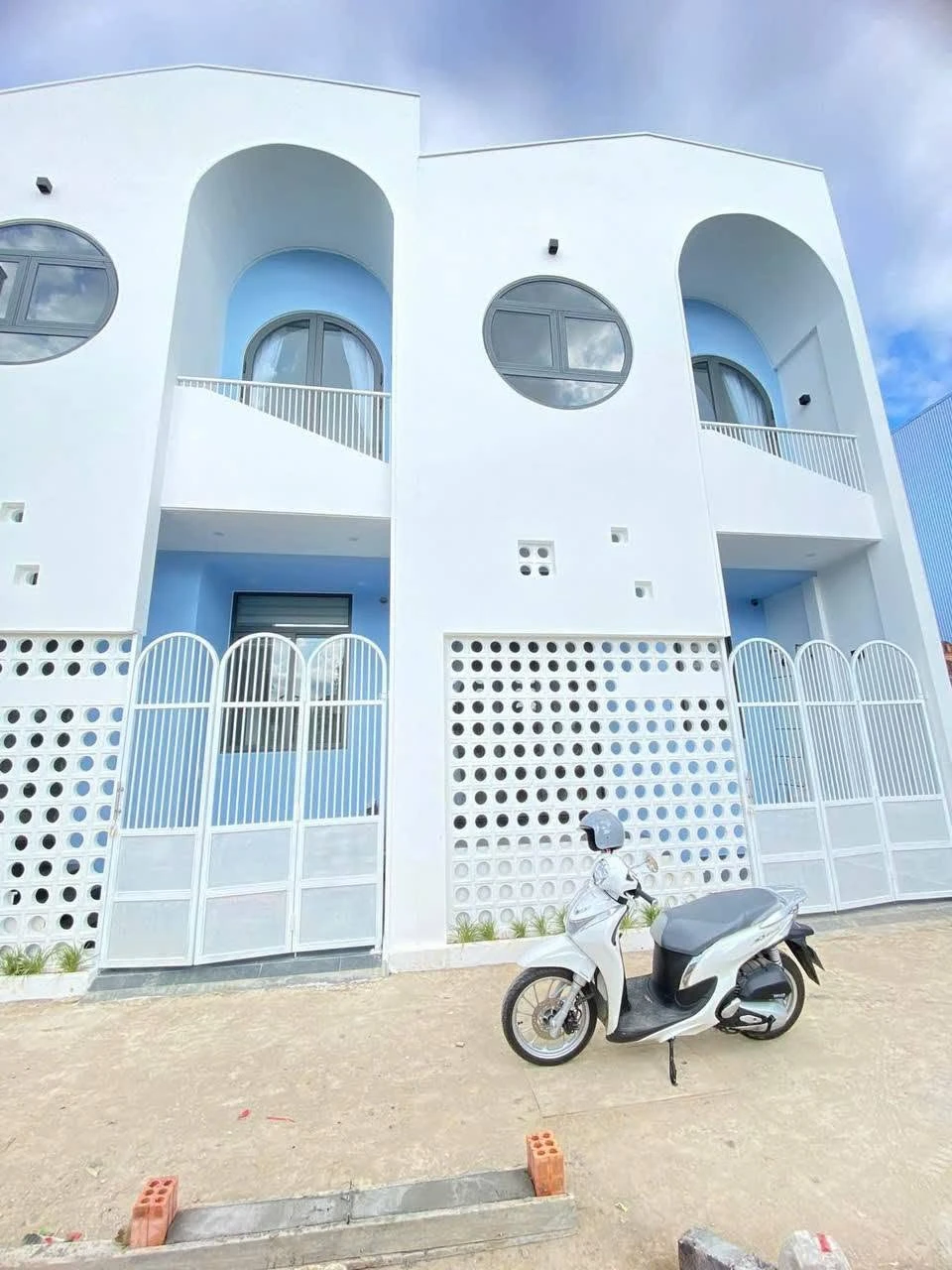 Nhà đẹp 2 tầng 120m² kiệt Hoàng Quốc Việt Huế 2,95 tỷ - Ảnh 1