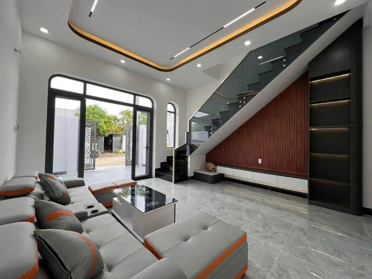 Bán nhà mặt tiền Hoàng Lê Kha, 80m2, 3 PN, Rạch Giá - Ảnh thu nhỏ 3