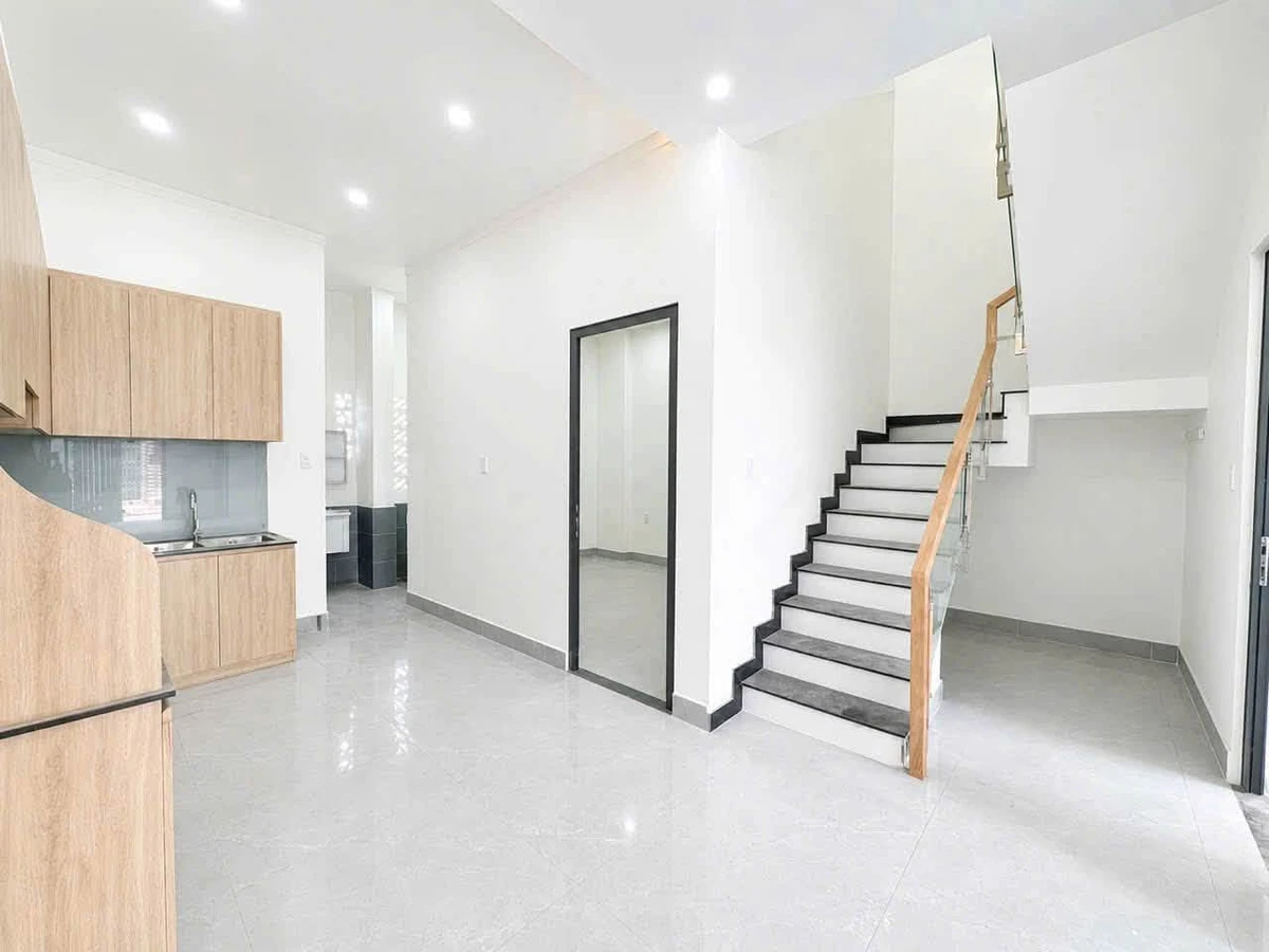 Bán biệt thự mini 7x15 (105m²) giá 1,9 tỷ gần Hương lộ 7, Củ Chi - Ảnh thu nhỏ 3