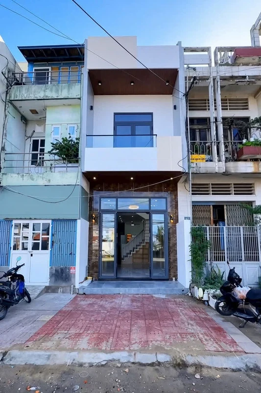 Nhà mặt tiền kinh doanh Trần Hưng Đạo, 62m2, 2 tầng, 4 tỷ
