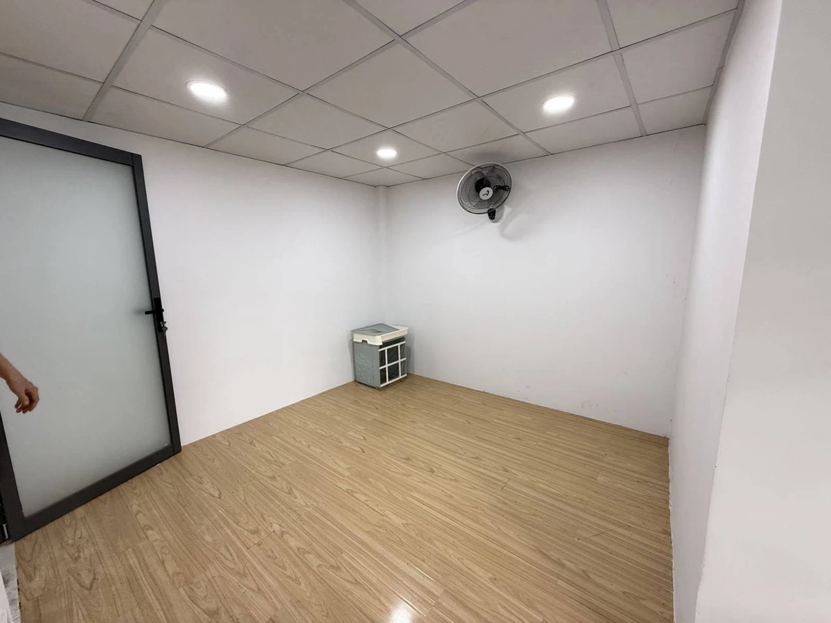 Bán nhà cũ 93m² ngang 8m gần Cầu Thủ Thiêm, đường Ngô Tất Tố, Bình Thạnh - Ảnh thu nhỏ 2