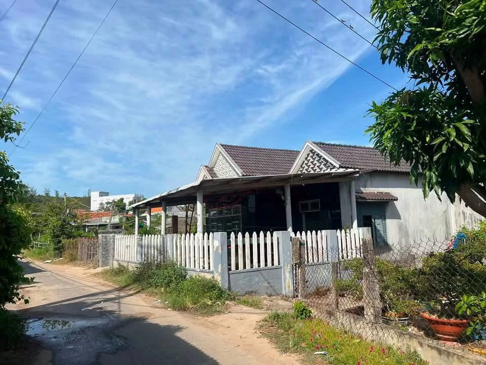 Bán nhà gần biển Xóm Cát 350m, hơn 2 tỷ - Ảnh thu nhỏ 3
