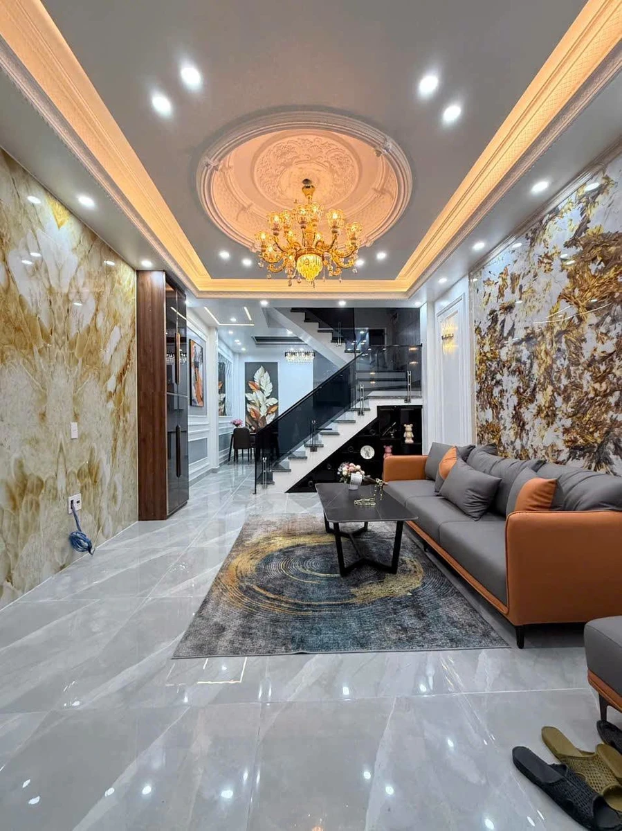 Bán nhà 43m² 4 tầng Thiên Lôi, ô tô đỗ cửa, 4.75 tỷ - Ảnh thu nhỏ 2