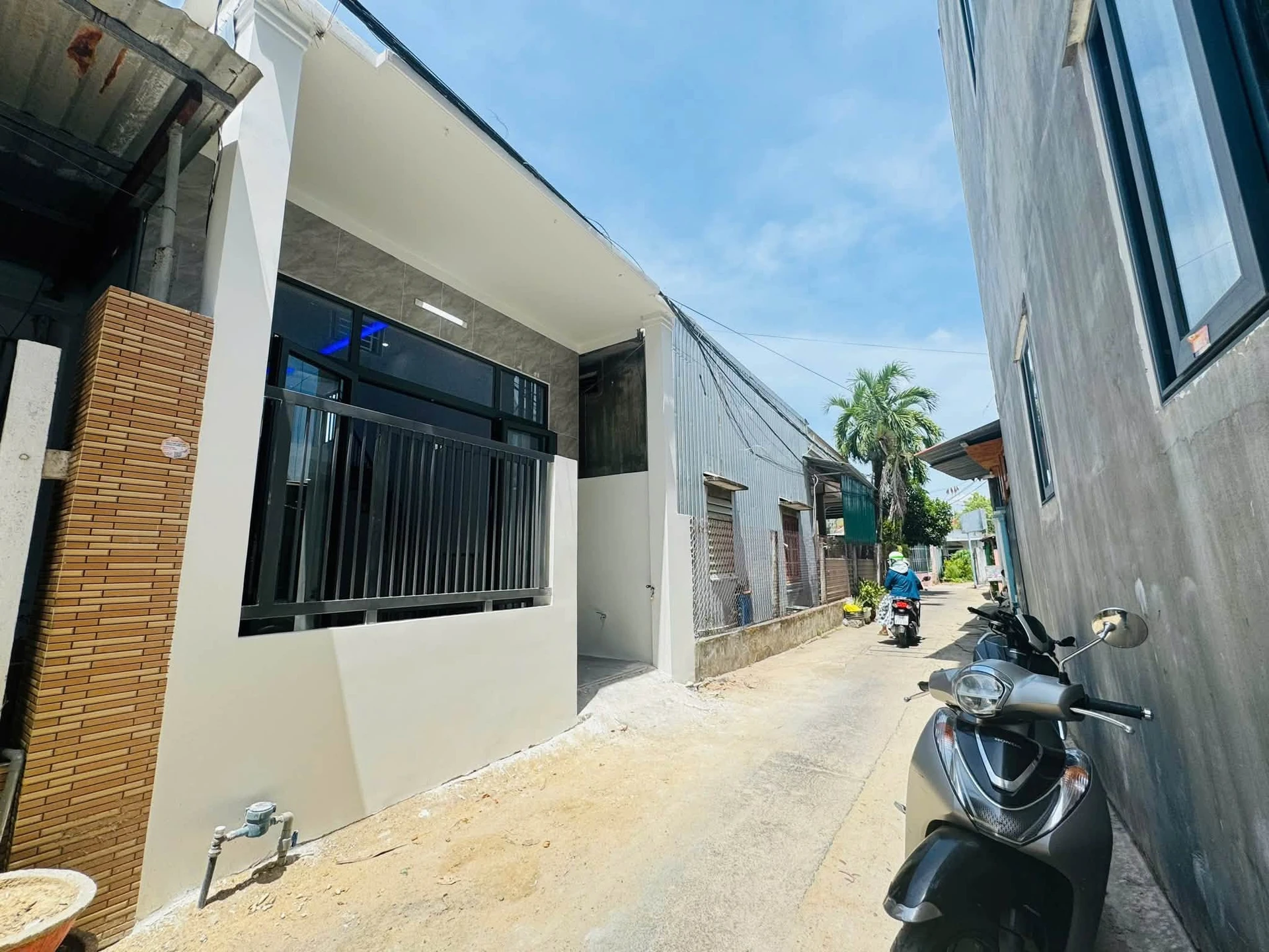 Bán nhà gác lửng hẻm Trần Hưng Đạo, 60m², 2PN, 1tỷ4 - Ảnh 1