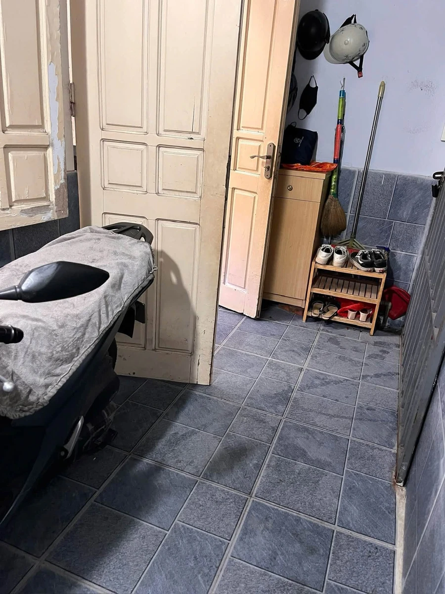 Bán nhà 2,5 tầng 43m2 ngõ nông, có sân cổng khu Miếu Hai Xã giá 2,2 tỷ - Ảnh thu nhỏ 2