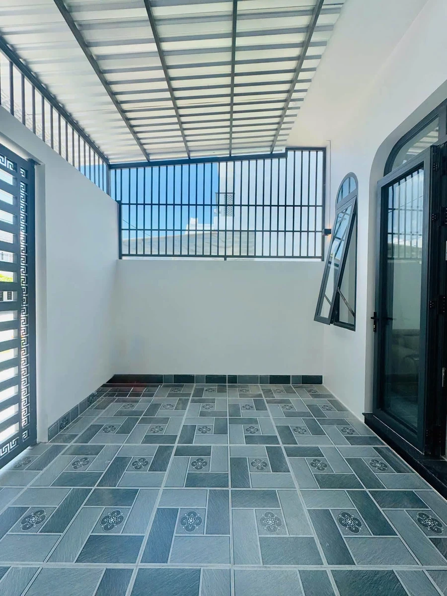 Bán nhà mặt tiền Lý Thị Huê, Rạch Giá 103,5m² 2 tỷ 5 - Ảnh thu nhỏ 3