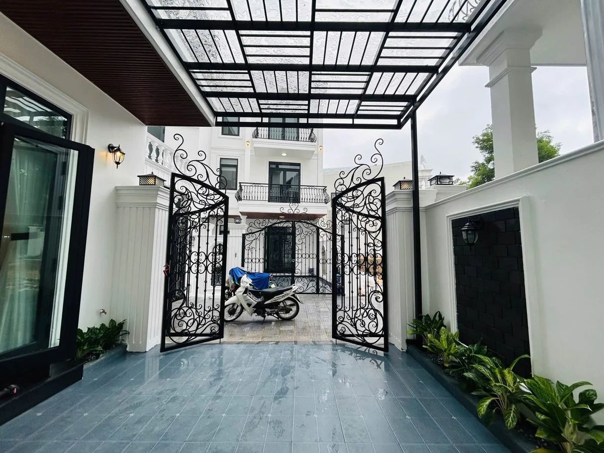 Bán nhà 3 tầng tân cổ điển 100m² tại Lê Ngô Cát, Huế - Ảnh thu nhỏ 2