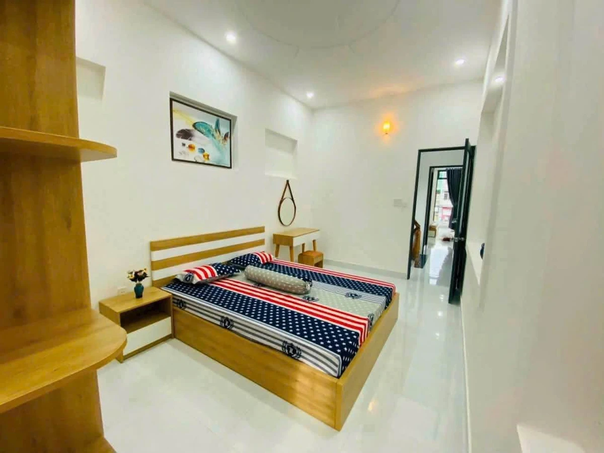Bán nhà 4 tầng mặt tiền 93m² Xô Viết Nghệ Tĩnh, Vũng Tàu - Ảnh thu nhỏ 3