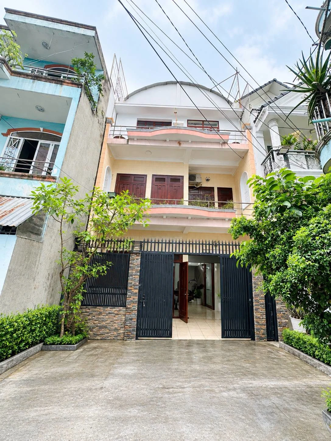 Bán nhà 3 tầng 102m2, 7 phòng ngủ, hẻm xe hơi đường Nguyễn Văn Lượng, Gò Vấp - Ảnh 1