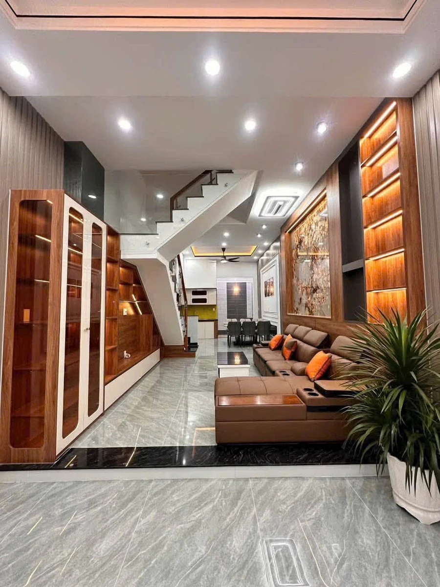 Bán nhà phố 1 trệt 2 lầu 60m² 4PN, KDC Trường An, Phường Dĩ An, giá 5,8 tỷ - Ảnh thu nhỏ 3