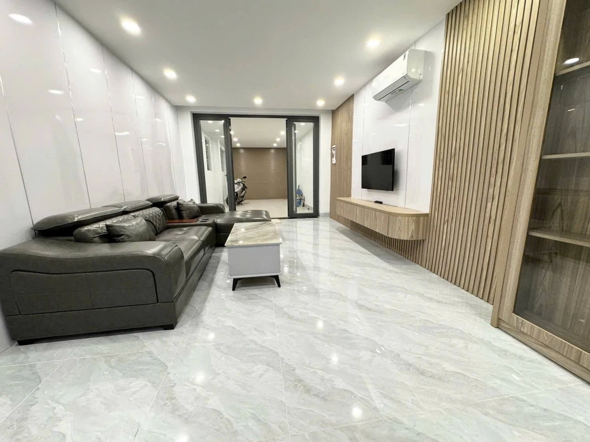 Bán nhà hẻm oto 97.4m2, 3PN Hoàng Diệu - 6.9 tỷ - Ảnh 1