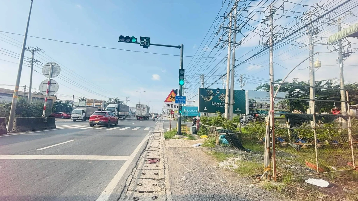 Bán lô đất nền thổ cư 5x49m mặt tiền TL824, Lương Hòa, Bến Lức, Long An - Ảnh 1