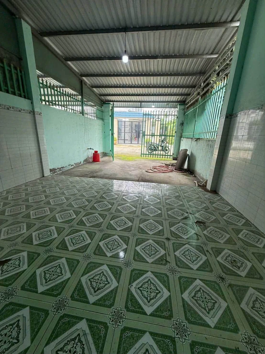Bán nhà sổ hồng riêng 4,5x27m giá 1,28 tỷ tại Mỹ Hạnh, Đức Hòa - Ảnh thu nhỏ 3