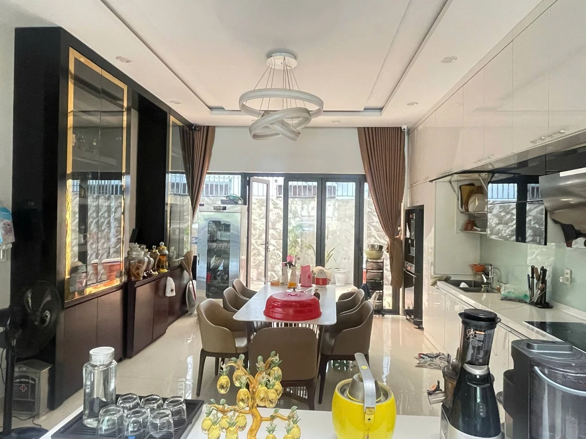 Bán nhà mặt tiền 4 tầng 150m² Hala Đà Nẵng - Ảnh thu nhỏ 2