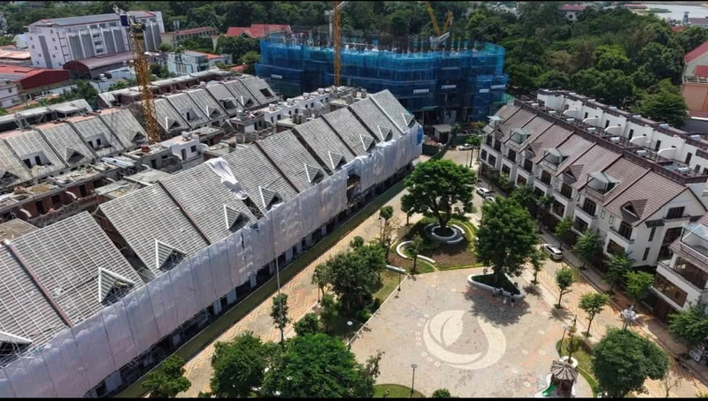 Bán shophouse kế góc 5 tầng 368,4m² tại Ecopalace Buôn Ma Thuột