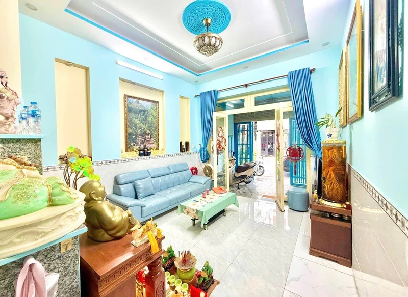 Bán nhà 2 tầng Vincom Dĩ An 64m2 4 phòng ngủ