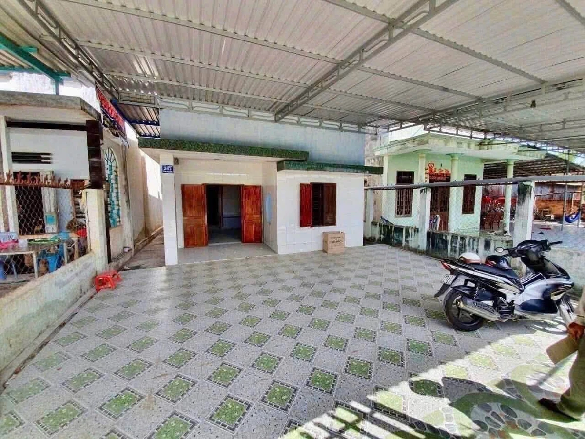 Bán nhà 166m2, 2 phòng ngủ Phan Thiết 1 tỷ - Ảnh thu nhỏ 3