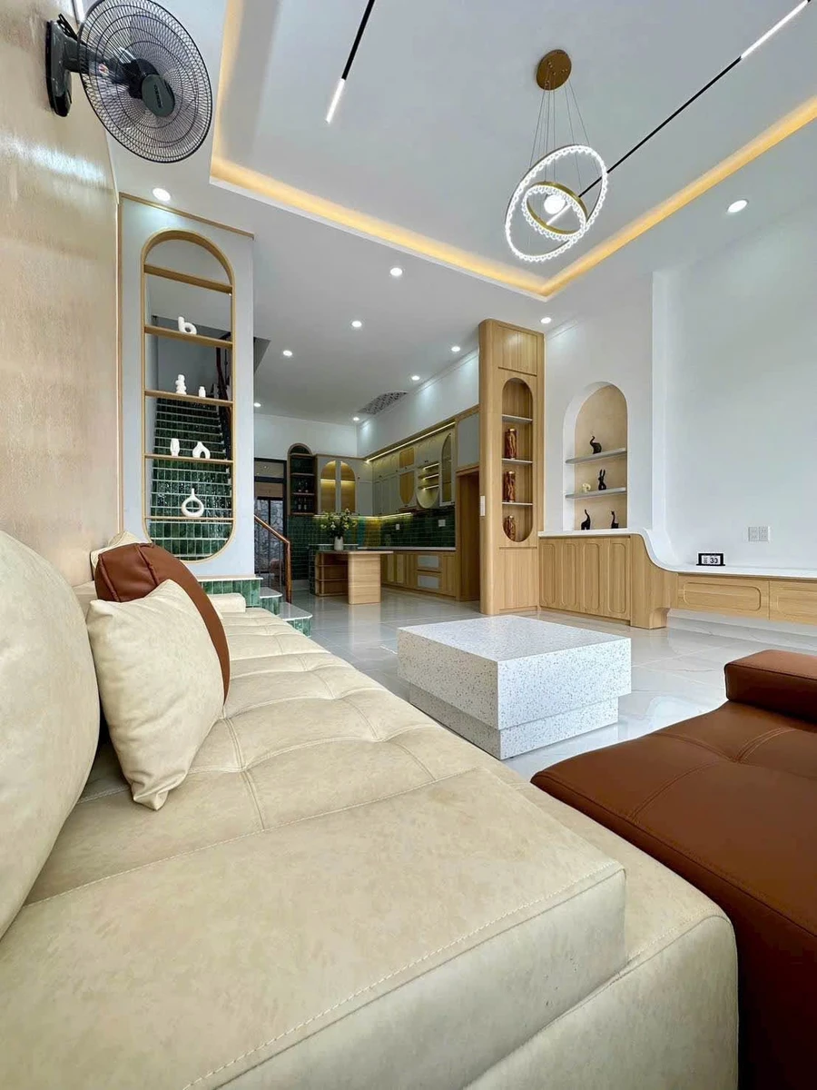 Nhà mê mới hiện đại Buôn Ma Thuột, 137.5m2, 3PN 4WC, 3,79 tỷ - Ảnh thu nhỏ 4
