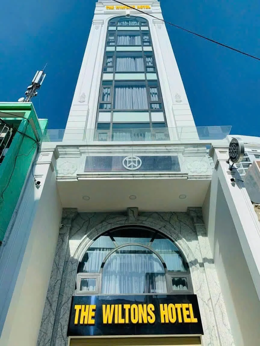 Bán khách sạn 2 sao 585m2 mặt tiền chợ Đầm giá 30 tỷ - Ảnh 1