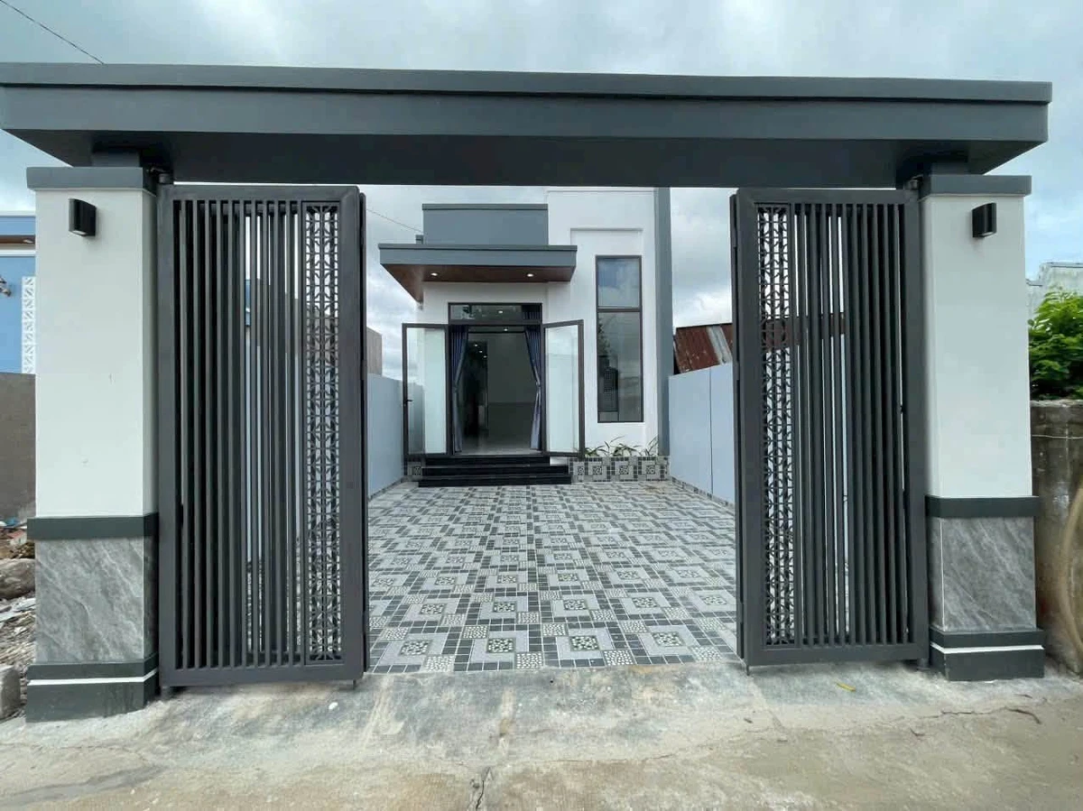 Bán nhà 80m² 3 phòng gần chợ Đất Đỏ, giá 1,55 tỷ - Ảnh thu nhỏ 2