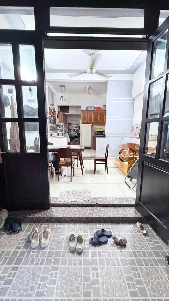Bán nhà hẻm thông 40m2 3 tầng 3PN Quận 12 - Ảnh thu nhỏ 2