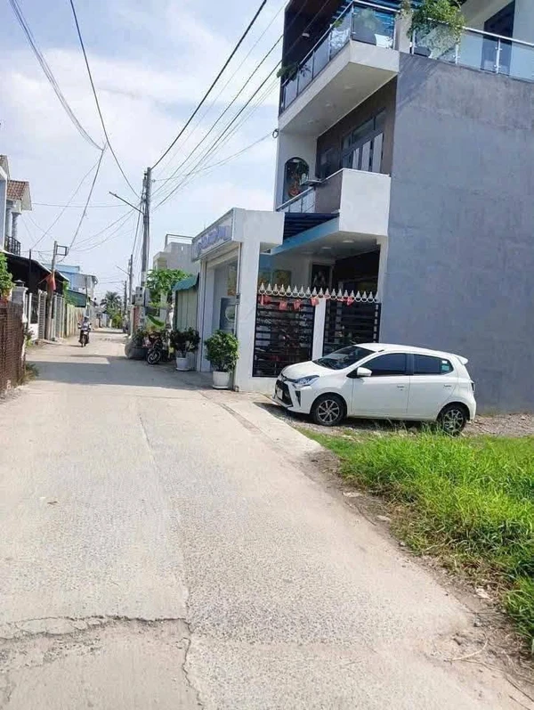Bán đất thổ cư 110m² Tân Trụ Long An giá 420 triệu 2ty970