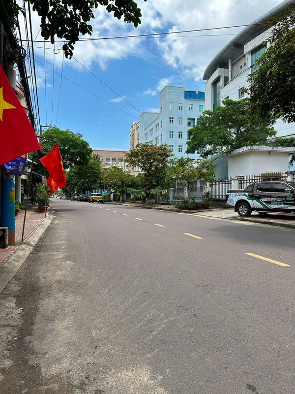 Nhà mặt tiền Diên Hồng, Quy Nhơn, 3PN, 81m², 8,2 tỷ