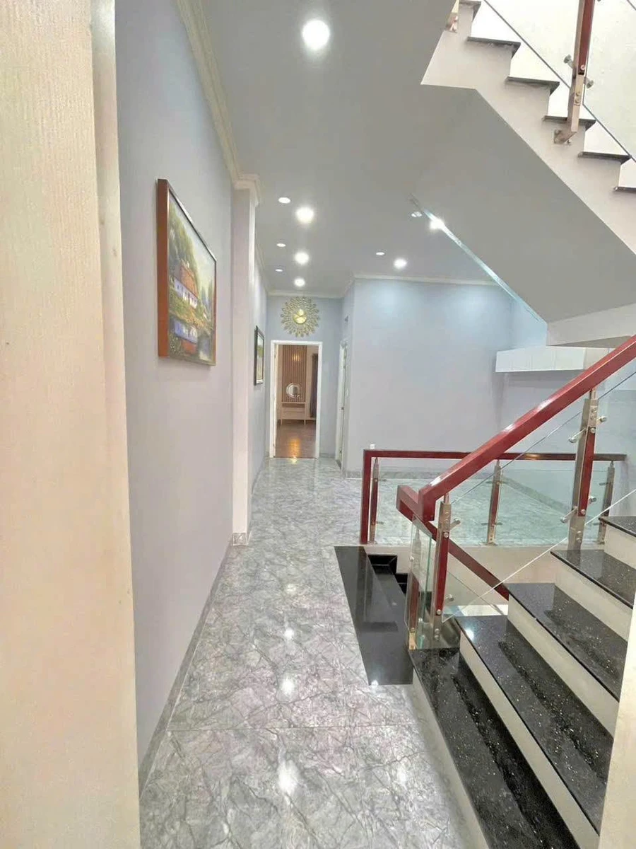 Bán nhà 1 trệt 2 lầu 92m² Dĩ An, Bình Dương - Ảnh thu nhỏ 4