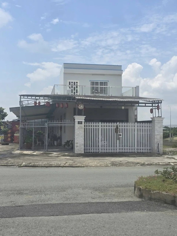 Bán nhà + quán cafe mặt tiền Nguyễn Cư Trinh 280m2, 4 tỷ kieetphungquan