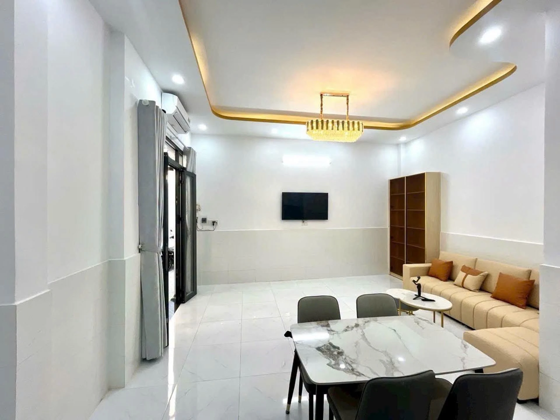 Bán nhà Nhà Bè 5m × 9m, 1PN, 1WC, nội thất đầy đủ - Ảnh 1
