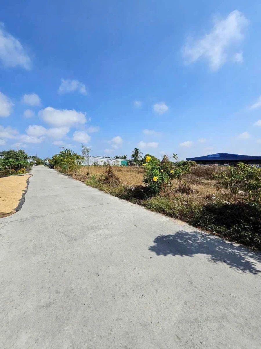Bán đất 2 mặt tiền lộ 4m và sông, 5x72m, giá 650 triệu tại Phường Lý Văn Lâm, Cà Mau - Ảnh thu nhỏ 3