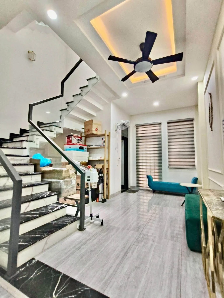Bán nhà 3 tầng mặt tiền 82,6m² An Hải Bắc, Đà Nẵng - Ảnh thu nhỏ 2